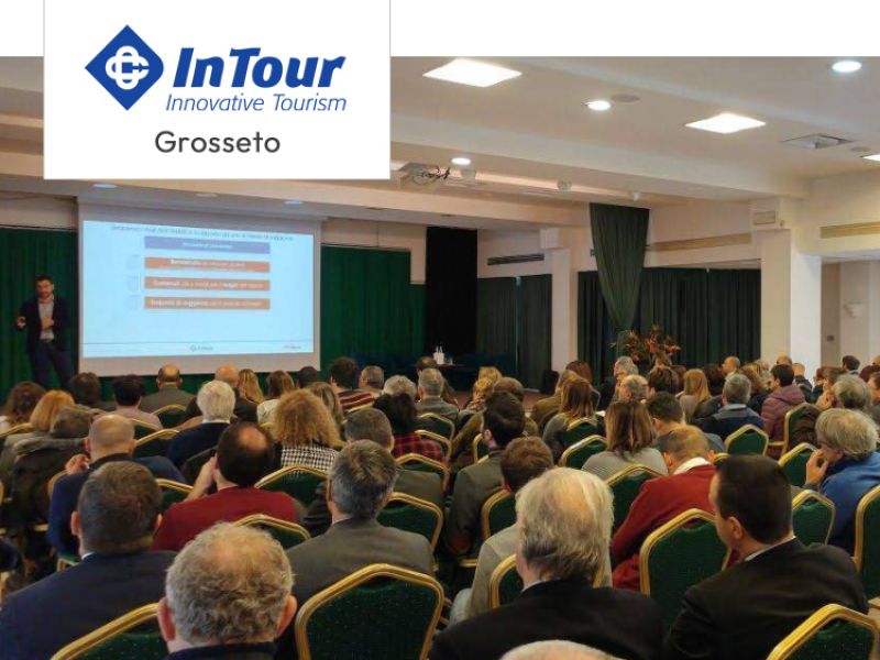 Conferenza InTour a Grosseto con numerosi partecipanti e presentazione sul turismo innovativo.