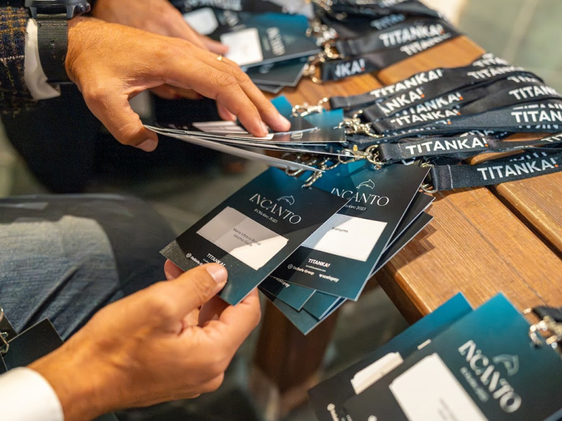 Targhette e pass per evento Incanto 2021, distribuiti da TitanKa.